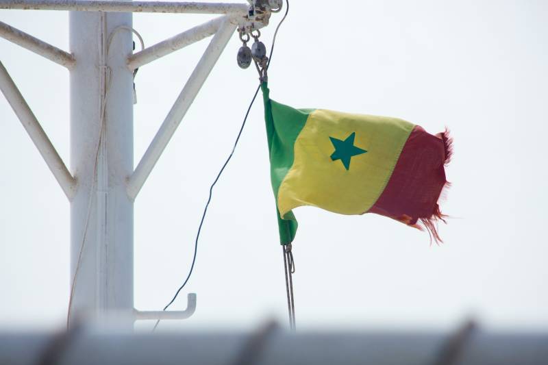 Expédition d'un pli express de Lyon vers le Sénégal